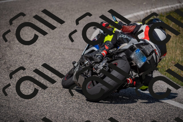 20250802110342-_5004904_am_