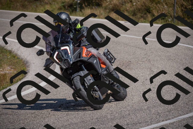 20250802111028-_5005019_am_