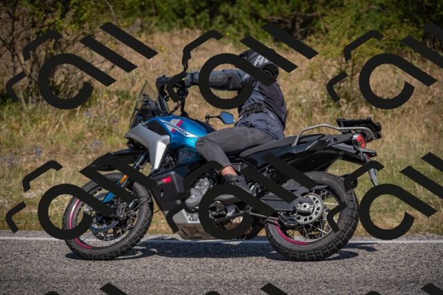 20250802111157-_5005046_am_