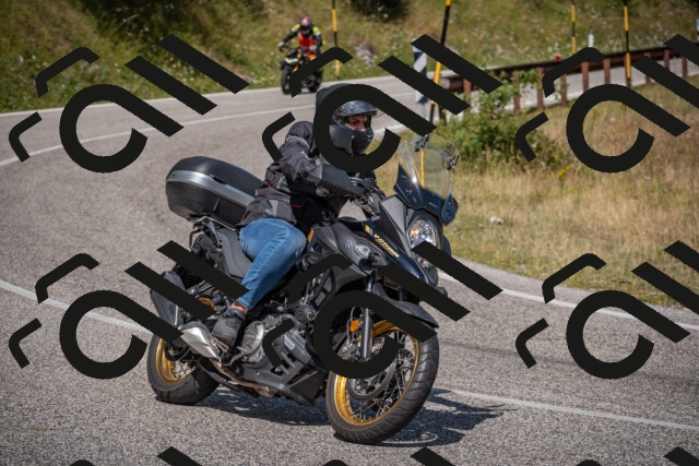 20250802111218-_5005055_am_