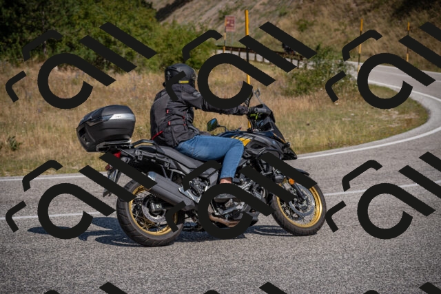 20250802111219-_5005058_am_