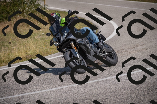 20250802111354-_5005074_am_