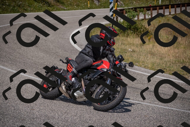 20250802111406-_5005082_am_