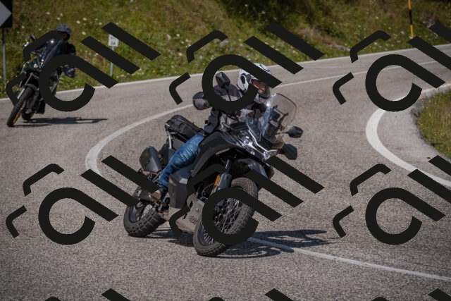 20250802111417-_5005097_am_