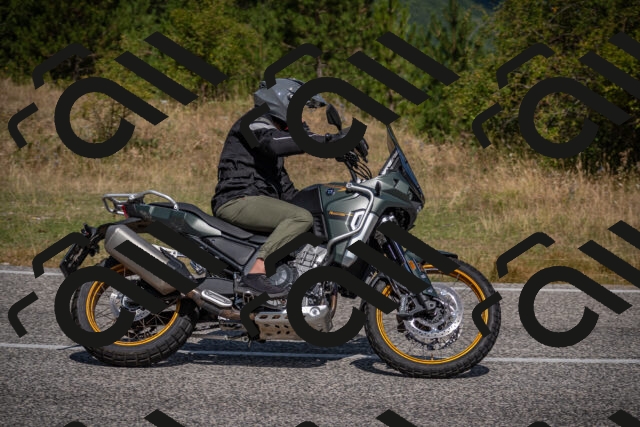 20250802111418-_5005100_am_