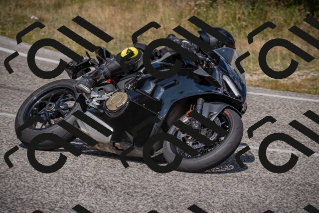 20250802111503-_5005106_am_