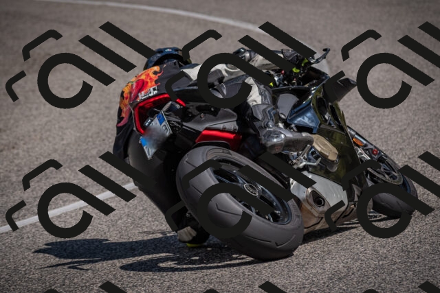 20250802111504-_5005108_am_