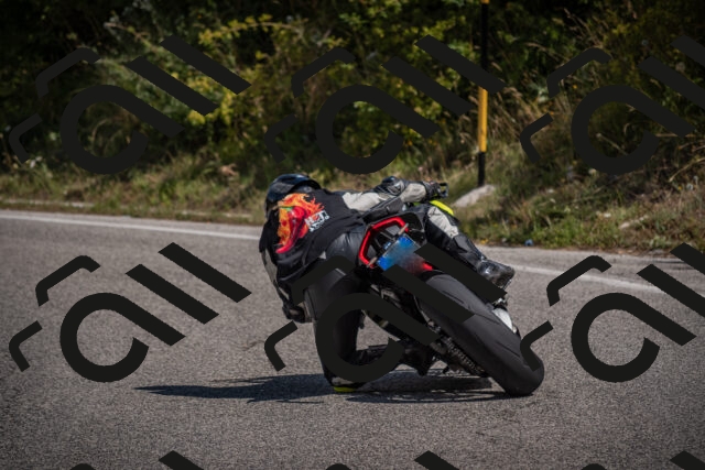 20250802111505-_5005110_am_