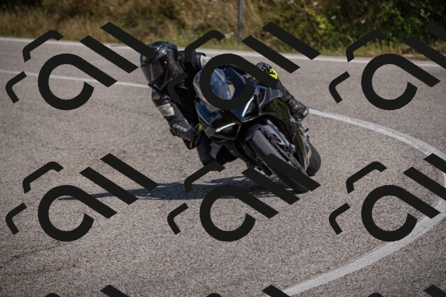 20250802111621-_5005132_am_