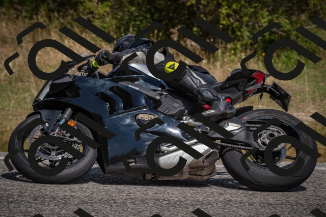 20250802111623-_5005134_am_