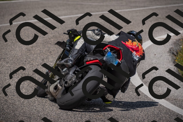 20250802111624-_5005137_am_