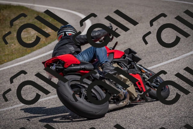 20250802111740-_5005147_am_