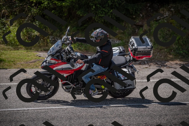 20250802112049-_5005203_am_