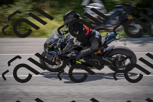 20250802112200-_5005224_am_