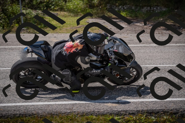 20250802112240-_5005240_am_