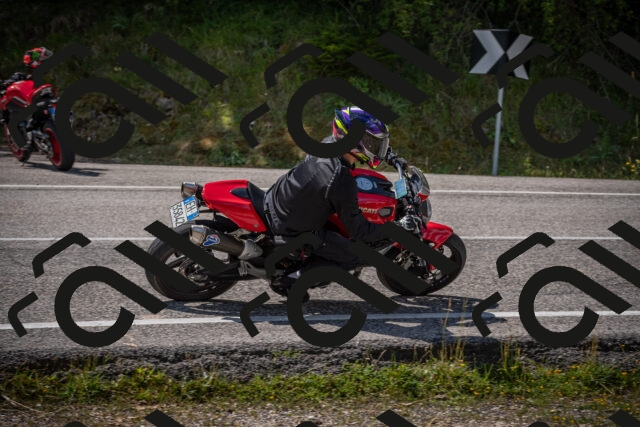 20250802112245-_5005248_am_