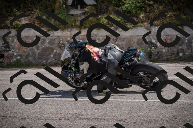 20250802112345-_5005268_am_