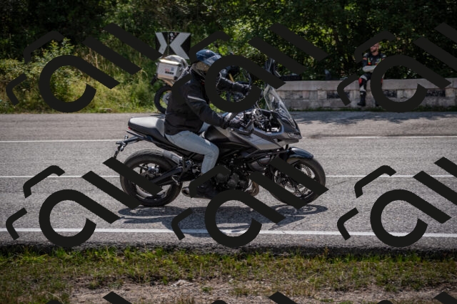 20250802112347-_5005270_am_