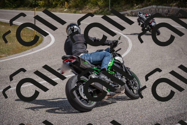 20250802112627-_5005303_am_