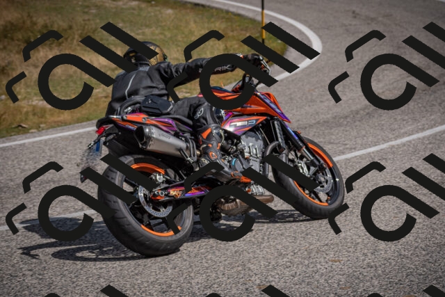 20250802112630-_5005305_am_