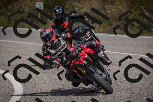 20250802112955-_5005357_am_