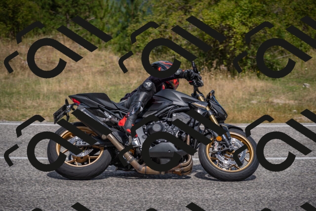 20250802113454-_5005430_am_