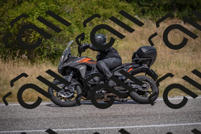 20250802113940-_5005515_am_