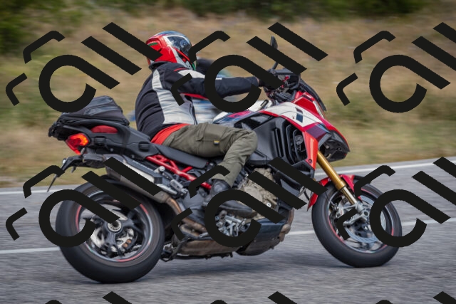 20250802114031-_5005540_am_