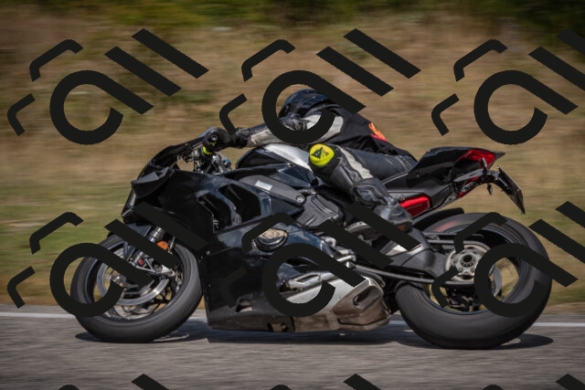 20250802114842-_5005744_am_