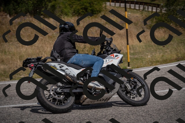 20250802114909-_5005770_am_