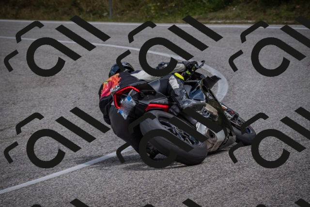 20250802115116-_5005836_am_