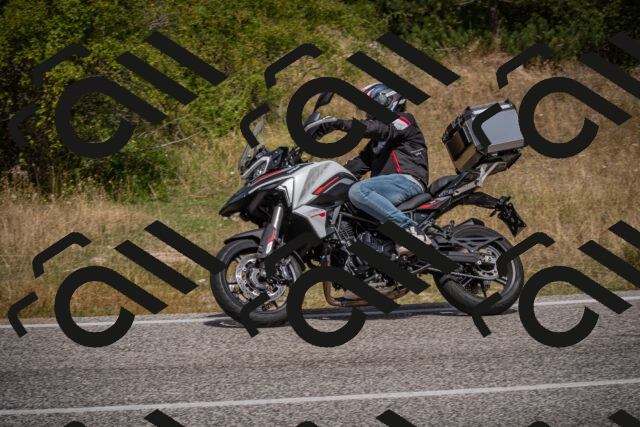 20250802115153-_5005863_am_