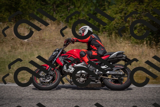 20250802115204-_5005875_am_