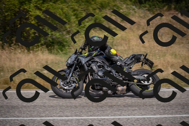 20250802115228-_5005876_am_