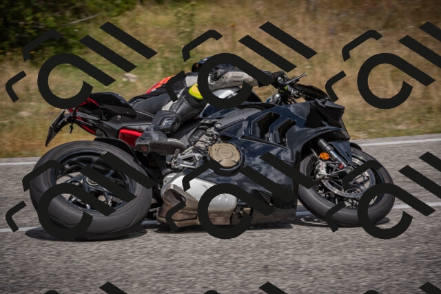 20250802115253-_5005883_am_