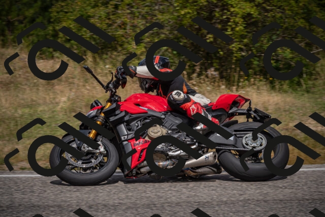 20250802115456-_5005939_am_