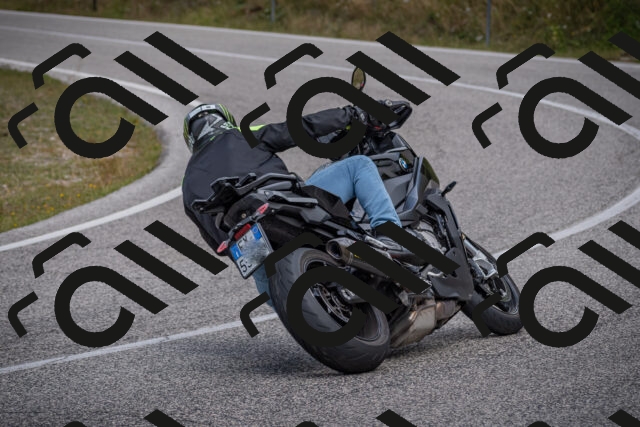 20250802120444-_5006076_am_