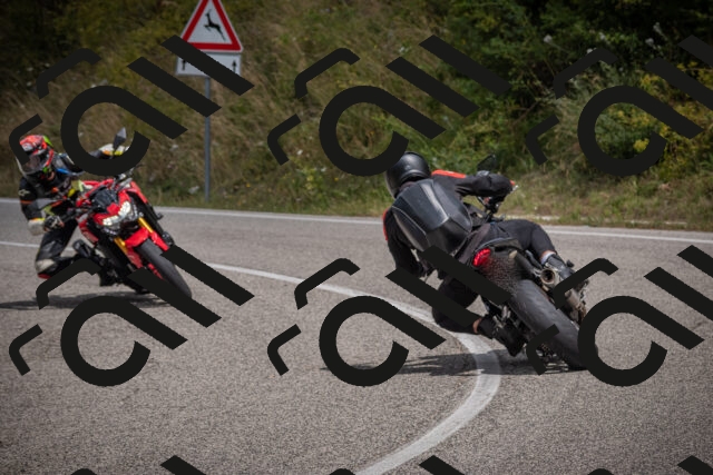 20250802120957-_5006152_am_