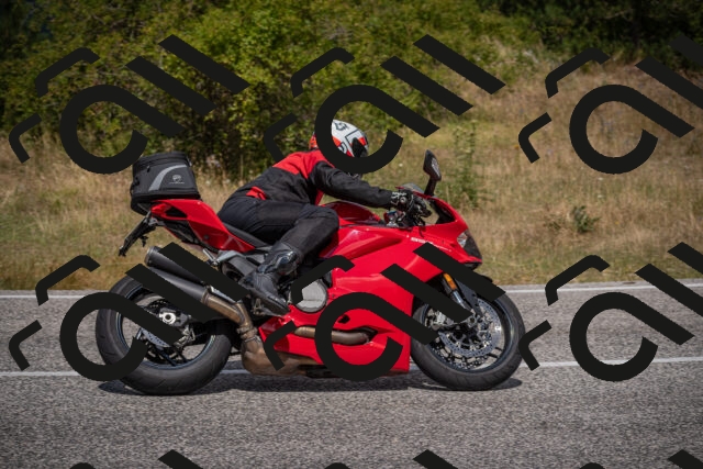 20250802121407-_5006198_am_