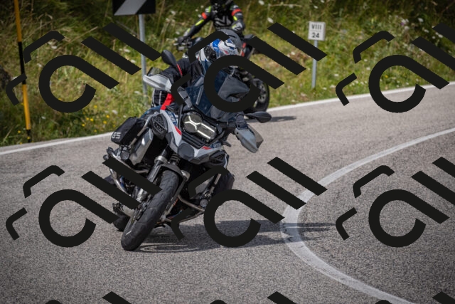 20250802121729-_5006251_am_