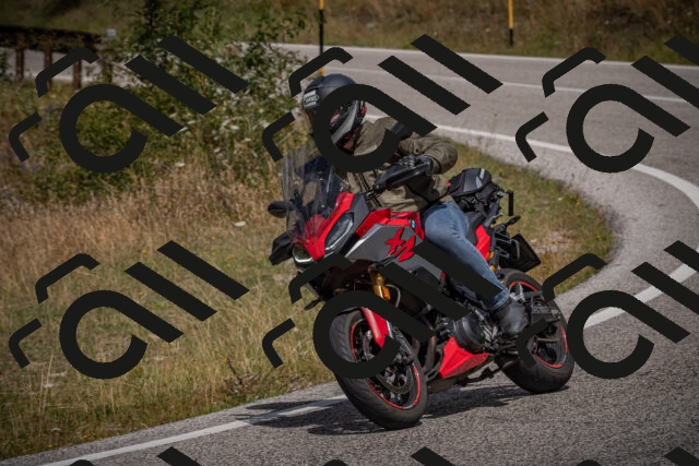 20250802121831-_5006269_am_