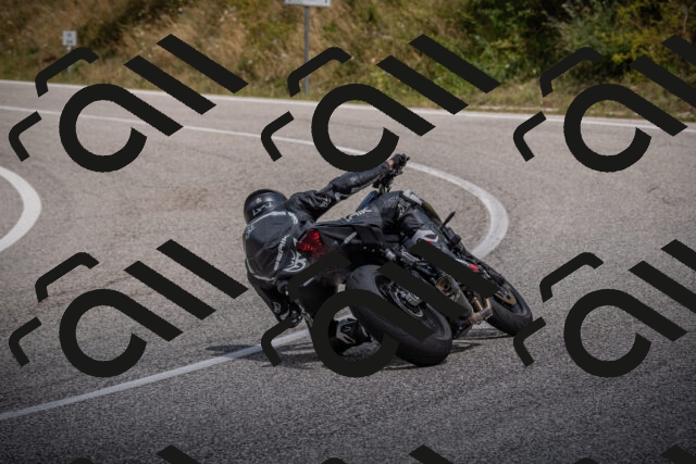 20250802121838-_5006276_am_