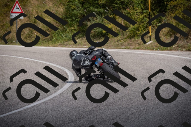 20250802121839-_5006277_am_