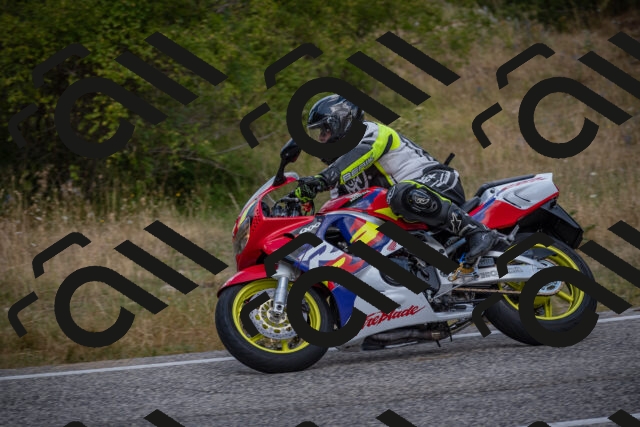 20250802121942-_5006289_am_