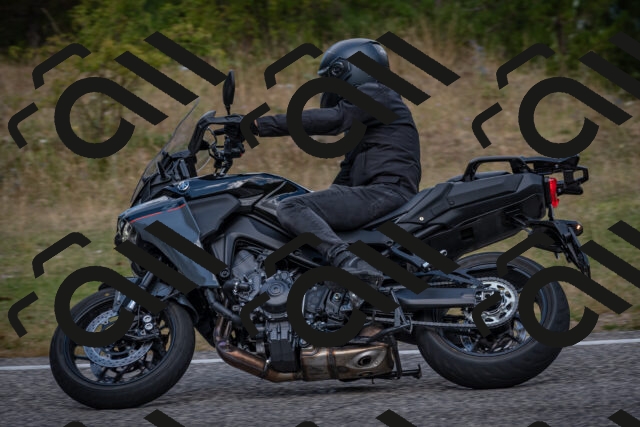 20250802121944-_5006292_am_