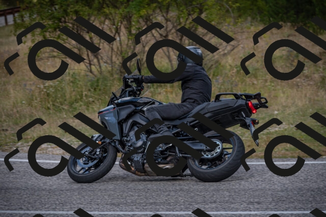 20250802121945-_5006293_am_