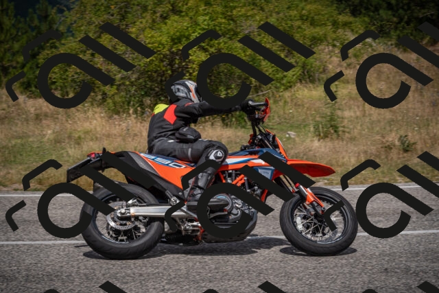 20250802122057-_5006300_am_