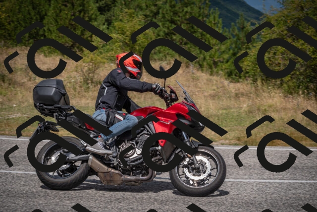 20250802122247-_5006338_am_