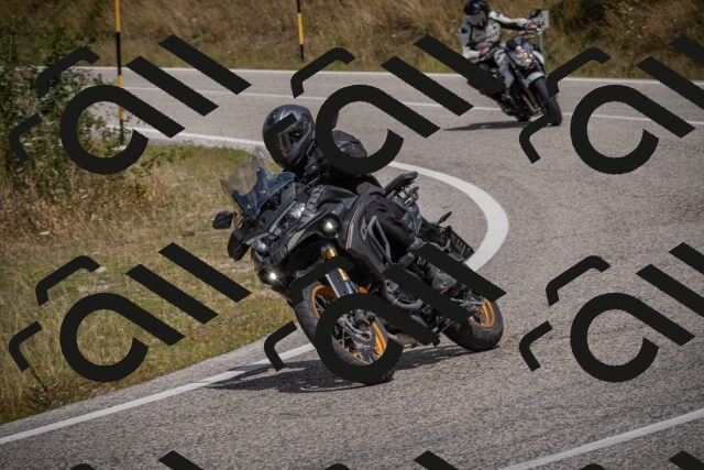 20250802122344-_5006359_am_