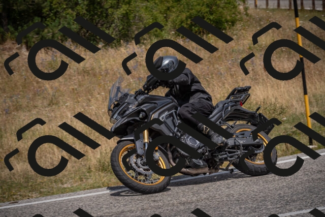 20250802122344-_5006360_am_